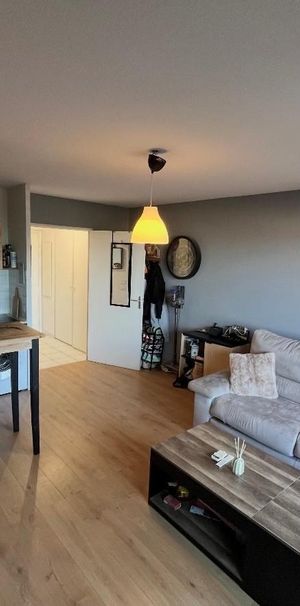 Location Appartement 1 pièce 23m² NICE 06200 - Photo 1