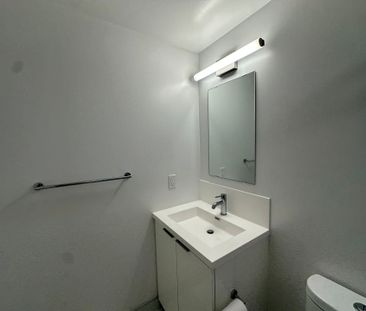 For Lease - 230 Simcoe Street Unit# 725, Toronto, Ontario - Photo 6