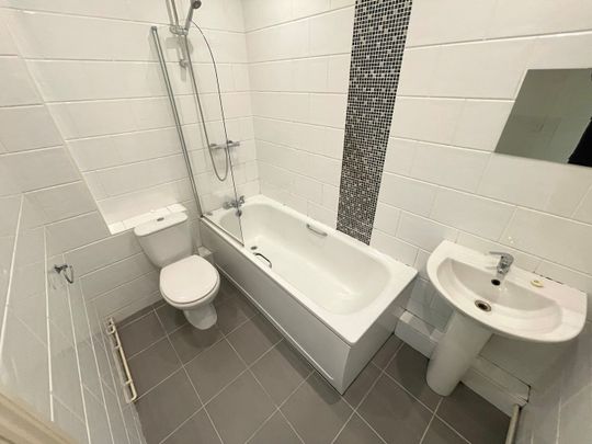 Anton Court, Dulais Road, Pontarddulais, Swansea, SA4 8SP - Photo 1