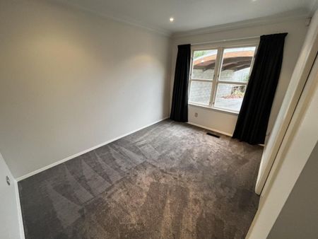 Gorgeous Views On Great North Road - Photo 3