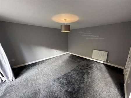 Box Tree Grove, Keighley, BD21 - Photo 4