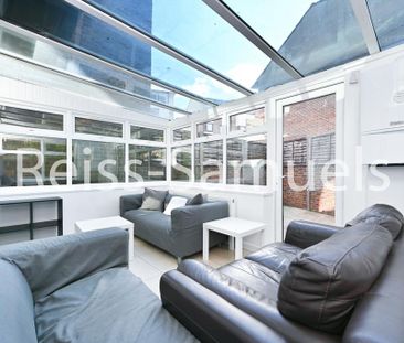 5 bedroom end of terrace house to rent - Photo 1