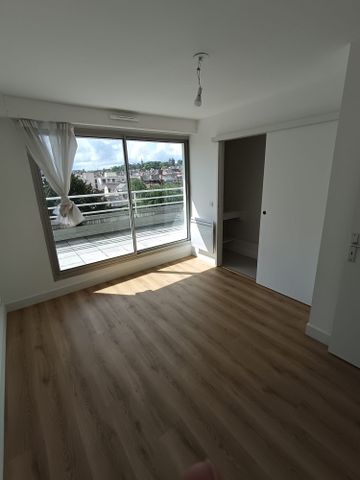 Location Appartement 4 pièces 98m² RENNES 35000 - Photo 3