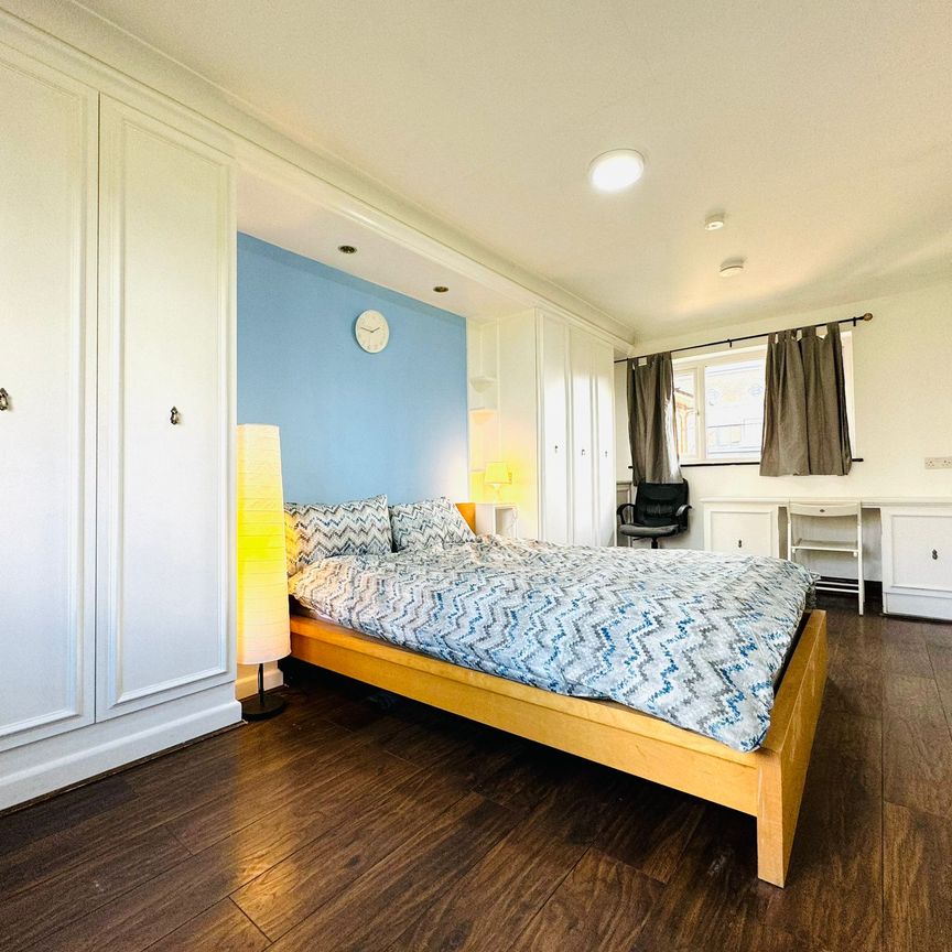RM4 Bartlett Close | Poplar | London | E14 6LH - Photo 1