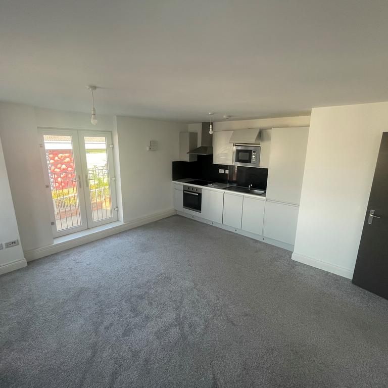 1 bedroom flat to rent - Photo 1