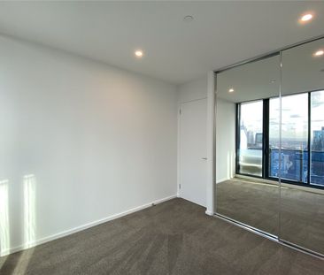4402/560 Lonsdale Street - Photo 2