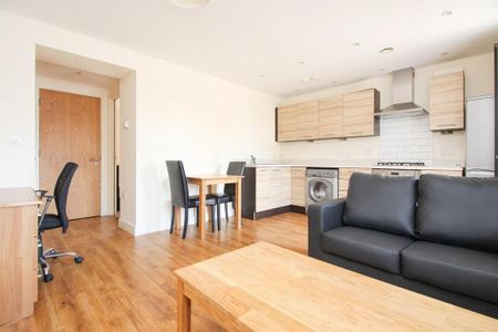 1 bedroom flat to rent - Photo 3