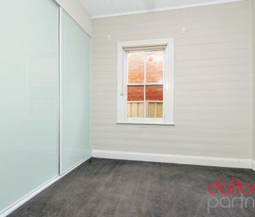 Stylish Carrington Cottage! - Photo 1