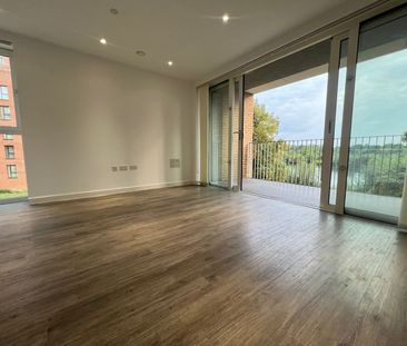 2 Bed Flat, Hawfinch House, NW9 - Photo 4