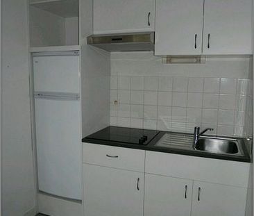 2 Pièces CHARTRES DE BRETAGNE – - Photo 3