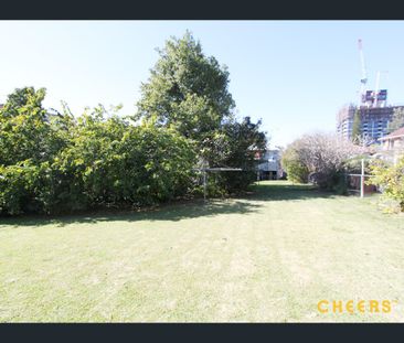 12 Kerr St, Toowong, Qld 4066 - Photo 2