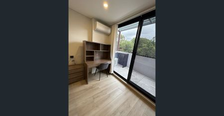 New studio fully furnished within 10min walking to Ashfield Station - Photo 3