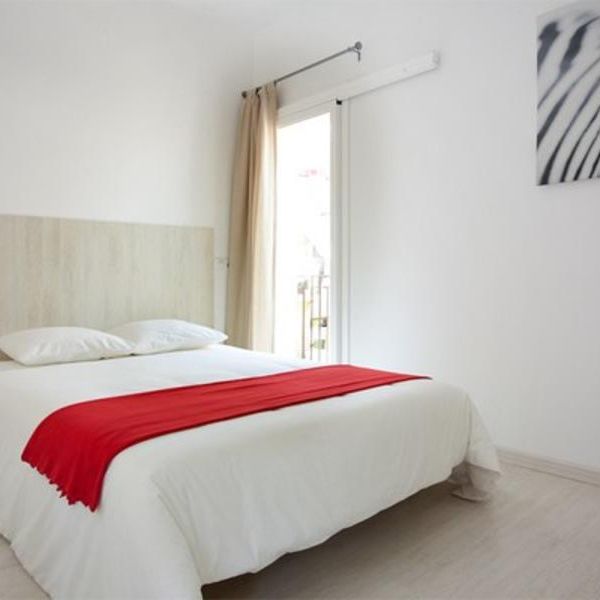 Cheerful studio apartment in Barceloneta located close to the beach - Photo 1