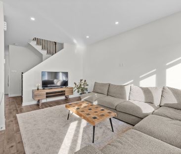 For Lease - 43 Finglas Court, Barrhaven, Ontario - Photo 6