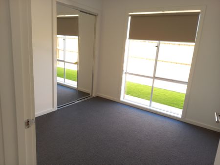 Ready To Move In! - Photo 2