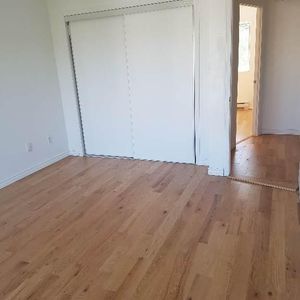 Jolie maison de ville 2 étage à louer à St-Basile Legrand - Photo 2