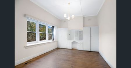 Convenient location! - Photo 4