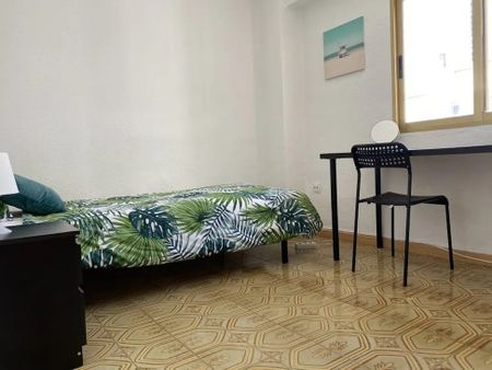 Calle Pedro Patricio Mey, Valencia, Valencian Community 46019 - Photo 2