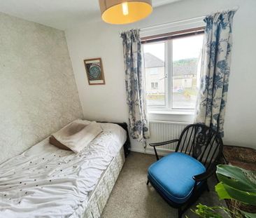 47 Larch Grove, Dunmurry, Belfast, BT17 9QG - Photo 3