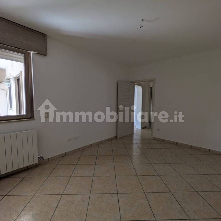 Villa bifamiliare via 1 Maggio, Giorgilorio, Surbo - Photo 1