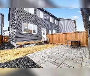 3 Bed Duplex Double Garage SW Paisley Edmonton FOR RENT - Photo 1
