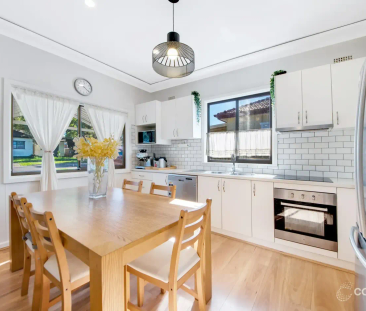 Stylishly Updated Home with Space, Comfort & Convenience - Photo 6