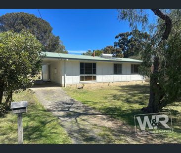 31 Wilson Street, Little Grove, WA 6330 - Photo 1