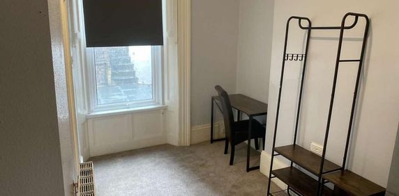 1 bedroom ground floor flat to rent - Photo 2