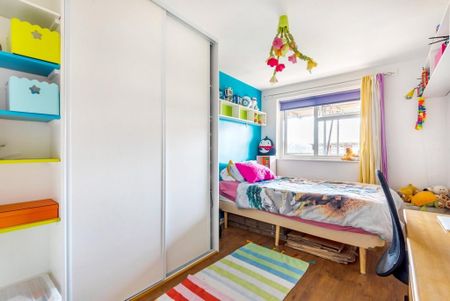 3 bedroom flat to rent - Photo 2