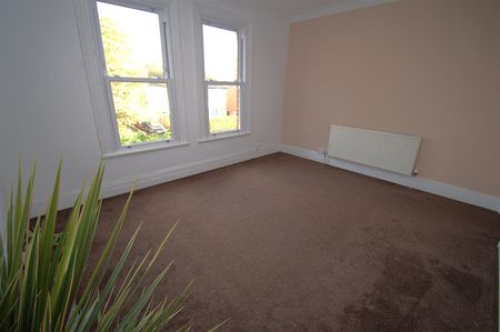 Birch Road, Oxton, CH43 - Photo 2