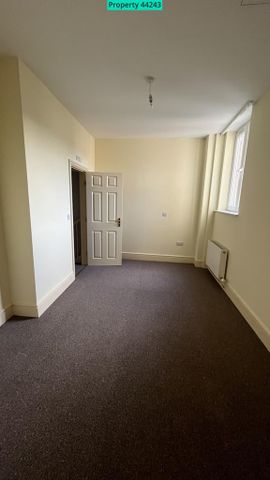 3 bedroom apartment to rent - Photo 5