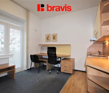 Pronájem bytu 1+kk, Brno - střed, zařízený, balkon, ul. Hoppova - Fotografie 1