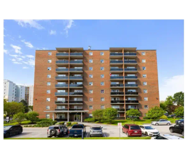 95 Paisley Boulevard West | 95 Paisley Bvld West, Mississauga - Photo 1