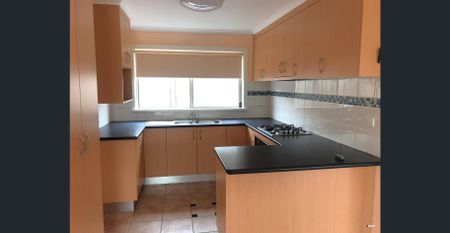 3 Bedroom Family Home - Photo 4