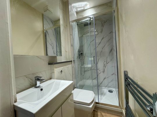 Room in a Shared Flat, The Vale, W3 - Photo 1