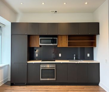 For Lease - 111 St Clair Avenue Unit# 416, Toronto, Ontario - Photo 2