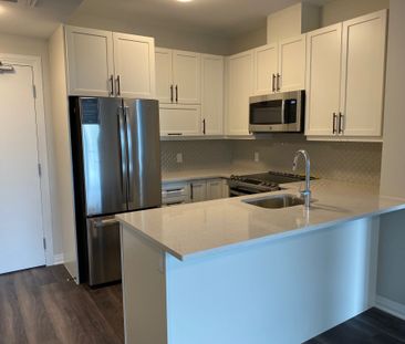 For Lease - 95 Dundas Street Unit# 228, Oakville, Ontario - Photo 3