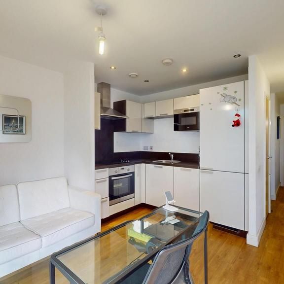 2 bedroom apartment to rent - Photo 1