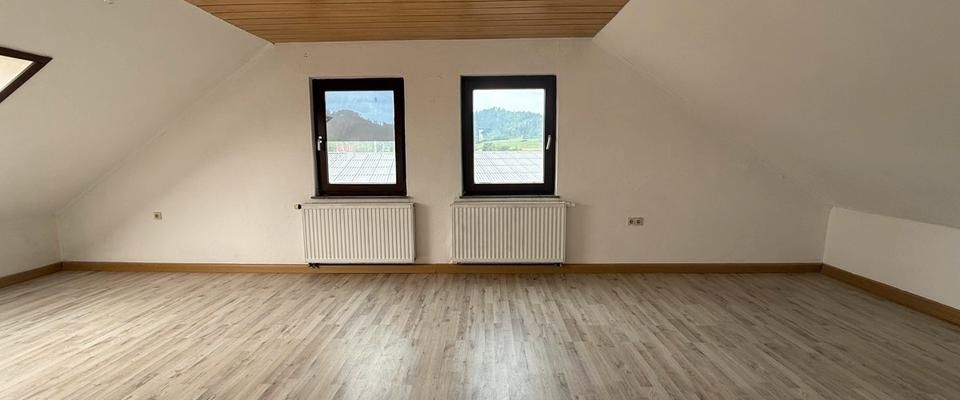 -Ab sofort- 2-Zimmer Dachgeschosswohnung in ruhiger Lage - Foto 1