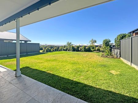 Luxury Family Living with Water Views in Southlakes Estate - Photo 2