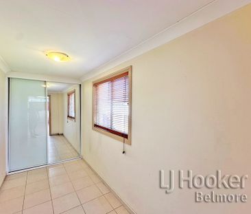 Modern & Spacious 3-Bedroom Granny Flat in Convenient Location! - Photo 4