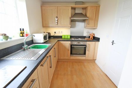 2 bedroom apartment to rent - Photo 2