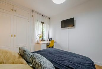 Calle Berna, Pozuelo de Alarcón, Community of Madrid 28224