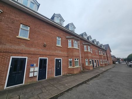 Apartmen, Laindon Road, Manchester, M14 - Photo 4