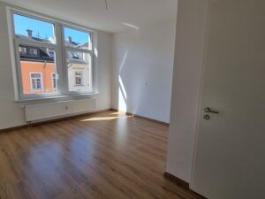 Annenstr. 53, Wohnung 6 ~~~ Einbauküche, Balkon,Tageslichtbad mit Dusche und Wanne, Abstellraum im Treppenhaus, Keller - Foto 2