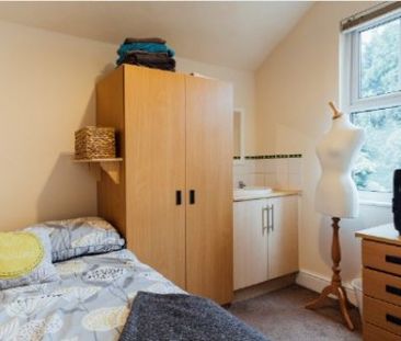 3 Bed - 102 Yarborough Road - Photo 5