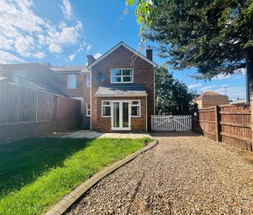 Albert Street, Maidenhead - Photo 1