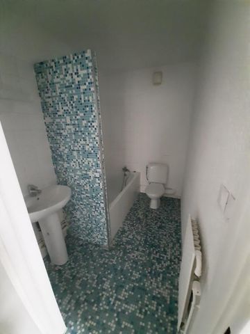 Appartement T5 en duplex à louer - GRENOBLE – 19 allée du jardin hoche - Photo 5