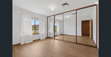 Lovely three bedroom home for rent in Hallett Cove - Photo 5