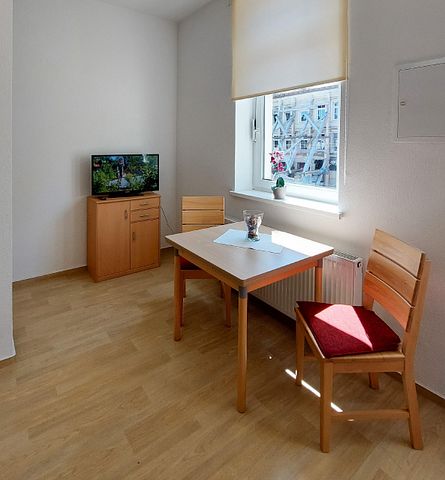 Möbliertes Single-Apartment in der KTV! - Photo 2